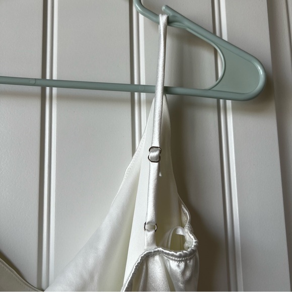 NWT Windsor, Lennox Formal One-Shoulder Satin Mini Dress, White, Size Small - Picture 8 of 12